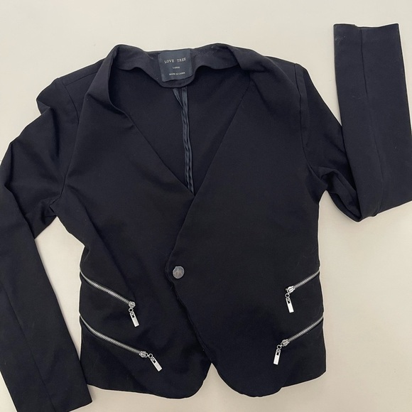 Love Tree Jackets & Blazers - Love Tree Zipper Black Blazer Women’s Size Large Rocker Goth